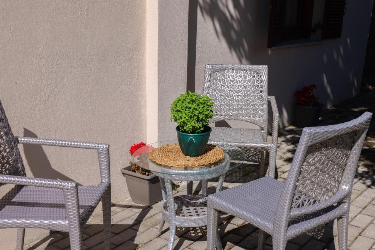 Apartament F & B Summer Collection - Skiathos - Maistrali For 2 *